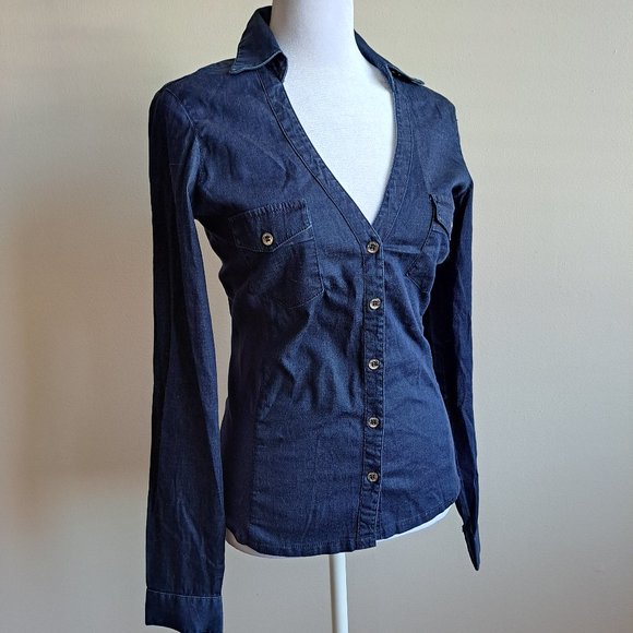 Guess Women's Blue Demin V Neck Button down Shirt Top Size S - Picture 4 of 15
